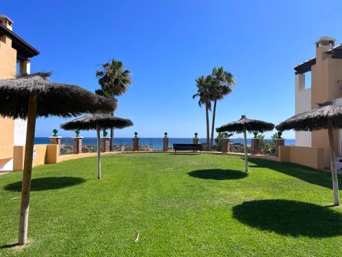 Bahía de Marbella Beachfront 2 bedroom apartment