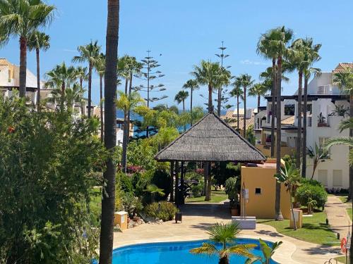 Bahía de Marbella Beachfront 2 bedroom apartment
