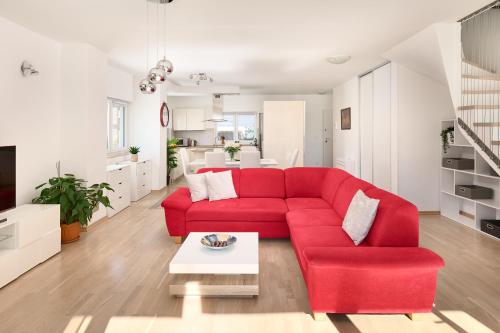 Apartment Flower