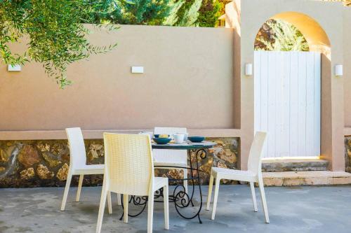 Gambar di galeri bagi Villa Archontiko di Makris Gialos