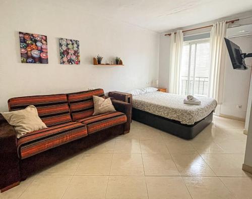 Couples Nest in Malaga!