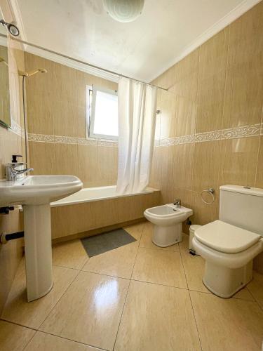 Couples Nest in Malaga!