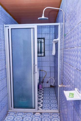 Ένα μπάνιο στο Becky Best Apartments