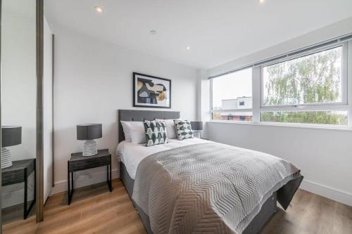 Imagen de la galería de Bright and Modern Studio Apartment in East Grinstead, en East Grinstead