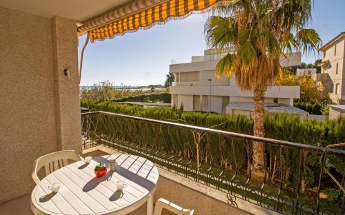 En balkon eller terrasse på Primera línea Playa Cargador - Playamar 1012 ALBERT VILLAS