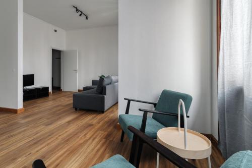 JOIVY Chic 3-Bed Flat Near Colonne di San Lorenzo