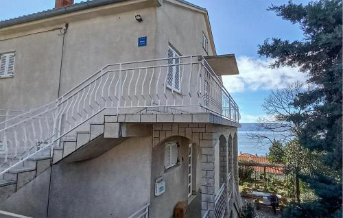 Lovely Apartment In Novi Vinodolski