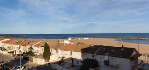 Studio à 50m des plages \