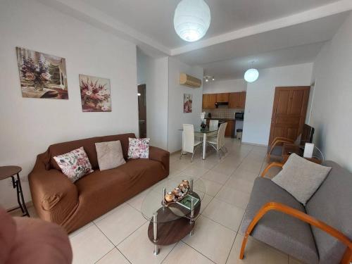 Sunny 2 Bedroom Larnaca Center