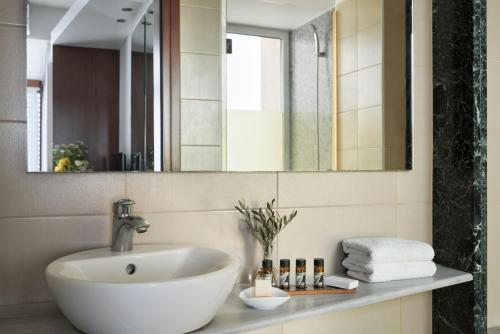 Koupelna v ubytování Lato Boutique Hotel