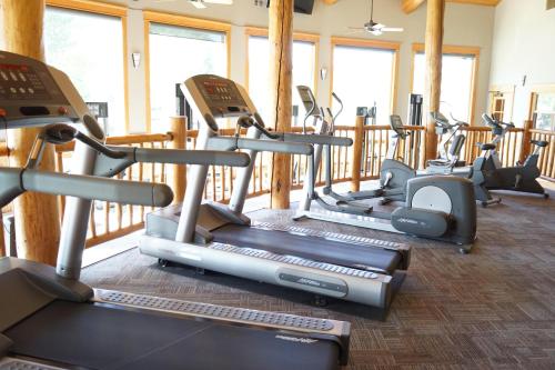 Fitness centrum a/nebo fitness zařízení v ubytování RGC-23B South Fork