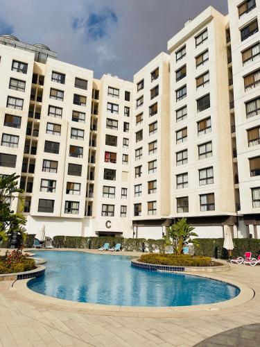 Piscina di Happy Vacation Duplex, New Cairo o nelle vicinanze
