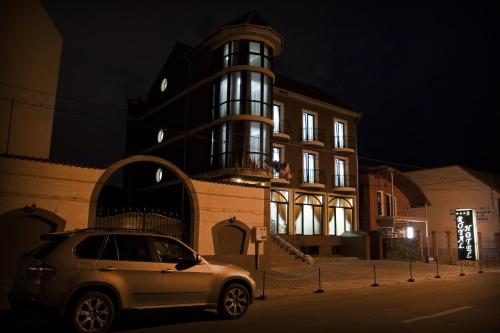 Το κτήριο όπου στεγάζεται  το ξενοδοχείο