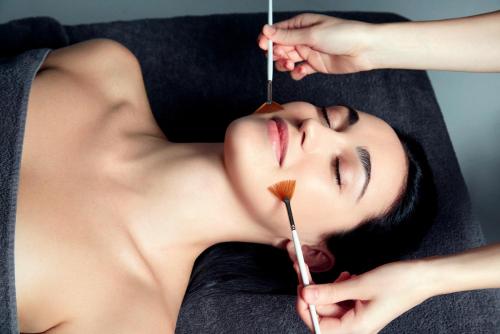 Spa dan/atau kemudahan kesihatan lain di AlpenParks Hotel & Apartment Taxacher