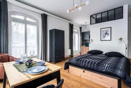 Photo de la galerie de l'établissement Charmant Studio à 15min de Paris (RER C), à Savigny-sur-Orge