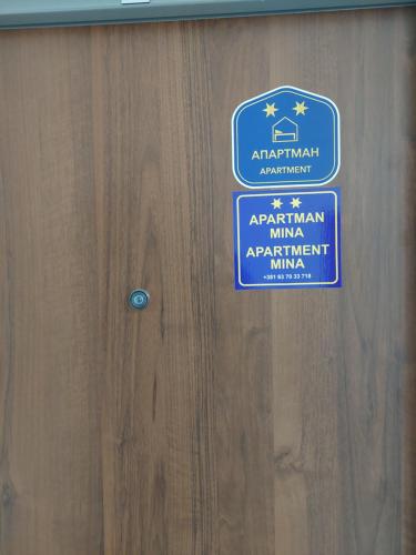 Πιστοποιητικό, βραβείο, πινακίδα ή έγγραφο που προβάλλεται στο Apartman Mina