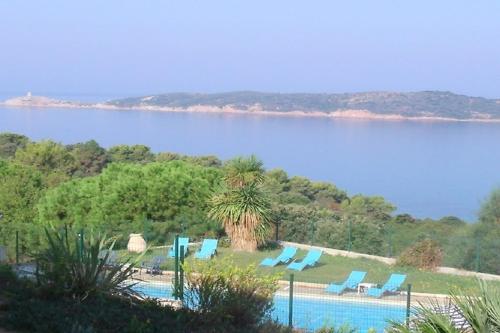 RESIDENCE ELLADA 2 PISCINE PLAGE VUE MER