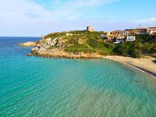 an aerial view of a small island in the ocean at Casa Gemma a 300 m dalla spiaggia Rena Bianca in Santa Teresa Gallura