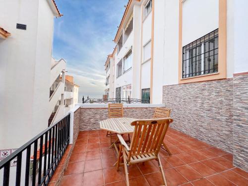 Family apartment in Playa de Carvajal, Benalmádena