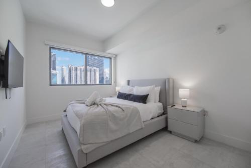 Prime location: Luxury Condo at brickell photo 17