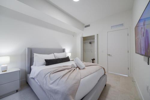 Prime location: Luxury Condo at brickell photo 20