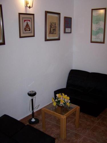 Ruang duduk di Hostal Adrian