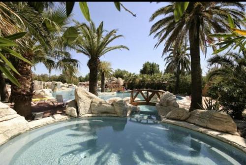 Piscina a Les Sables d’Or o a prop