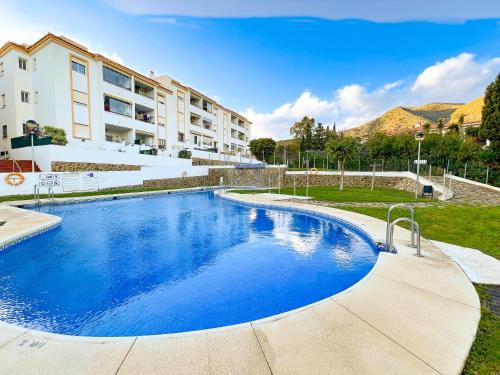 Family apartment in Playa de Carvajal, Benalmádena