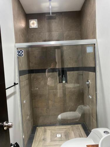 Et badeværelse på Sayula luxury apartments