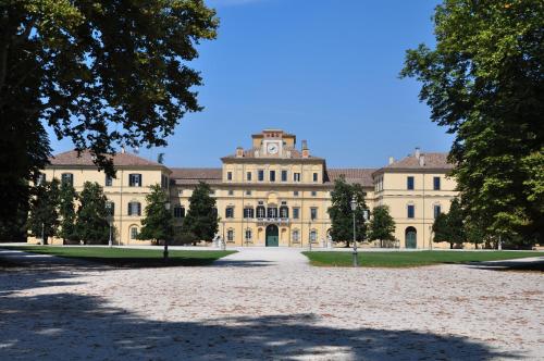 Gallery image of Apartment Ponte delle Nazioni in Parma