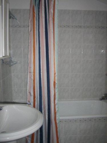 Apartments with parking space Valbandon, Fazana - 7304