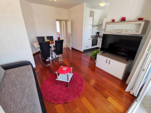 Apartments by the sea Dramalj, Crikvenica - 22499