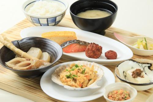 Makanan di atau berdekatan hotel