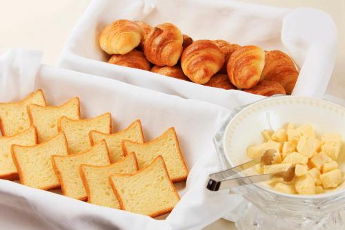 Makanan di atau berdekatan hotel