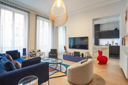 LE MARAIS Luxury Apartment in the heart of Paris - 2 Bed 2 Bath with AC