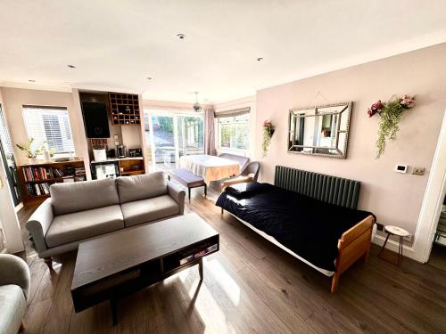 Immanuel House - Modern Luxury Victorian Home 1872 - Free Parking & SuperFast Fibre Optic WiFi photo 36