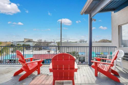 Gallery image of The Sea & Breeze:1 Bed Condo w/Pool Steps to Beach in Tybee Island