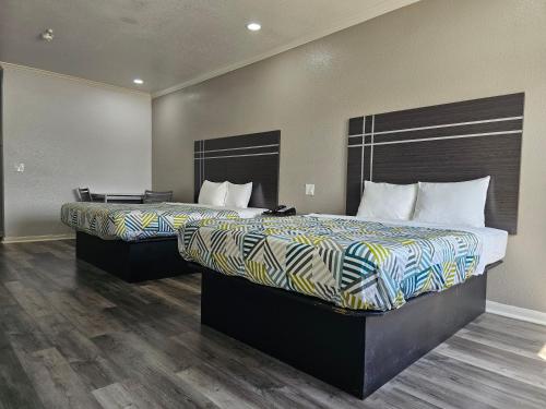 Легло или легла в стая в Motel 6 Houston, TX - Hwy 249 and Fallbrook