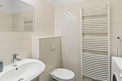 Modern Apartment near City Center 1BR