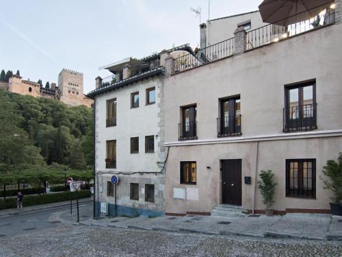 ChezmoiHomes Alhambra Boutique Terrace
