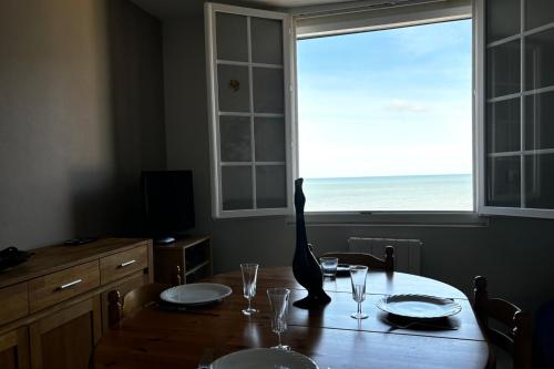 Nespecifikovaný výhled na moře nebo výhled na moře při pohledu z apartmánu