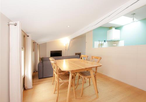 Foto Spacieux Studios quartier Jardin Public 2