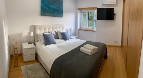 Cozy Cascais 3 Bed 2 Bath photo 2
