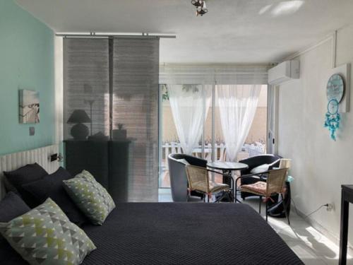 Studio 513, Port Soleil B3 au village naturiste