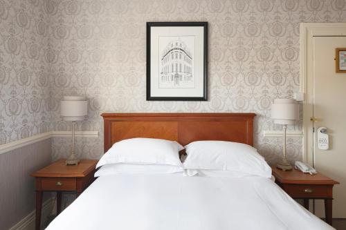 Classic Double or Twin Room