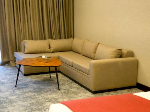 Posezení v ubytování Ramada Hotel & Suites by Wyndham Erbil 32 Park