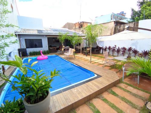 Kolam renang di atau dekat dengan Espaço Inteiro: Chalé, até 4 pessoas, com piscina