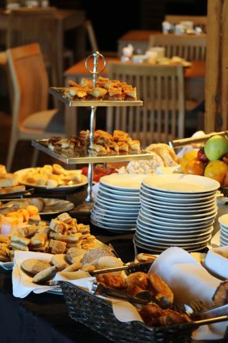 Makanan di atau berdekatan hotel