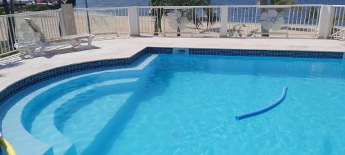 Het zwembad bij of vlak bij Anse margot