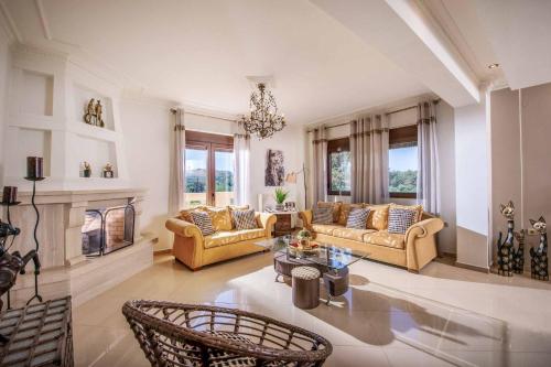 Χώρος καθιστικού στο Villa Tresor